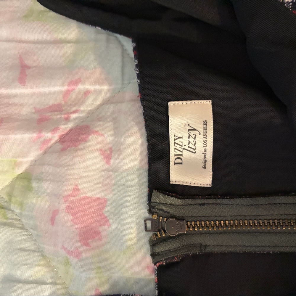 Dizzy Floral Patterned Garment - Picture 2 of 3